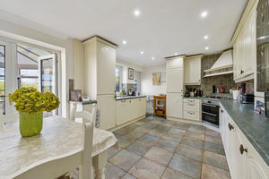 Kitchen- click for photo gallery